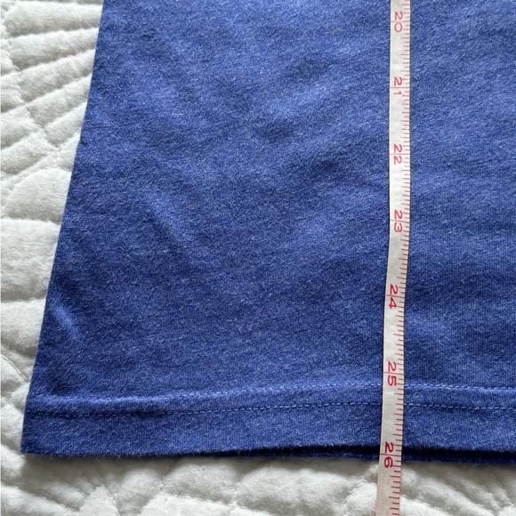 Aritzia | TNA Over-sized V-Neck TShirt- Size Small - Picture 9 of 10